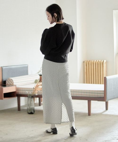 LOWRYS FARM（ローリーズファーム）の「シャーリングカットタイトスカート（スカート・アイボリー08/ブラック09/グレー15/グリーン75・フリー）」の16枚目の写真