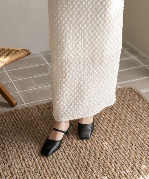 LOWRYS FARM（ローリーズファーム）の「シャーリングカットタイトスカート（スカート・アイボリー08/ブラック09/グレー15/グリーン75・フリー）」の9枚目の写真