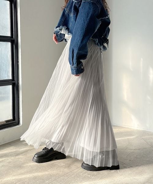 PAGEBOY（ページボーイ）の「チュールランダムプリーツスカート（スカート・レディース・オフホワイト05/ブラック09/チャコール18・F）」の8枚目の写真