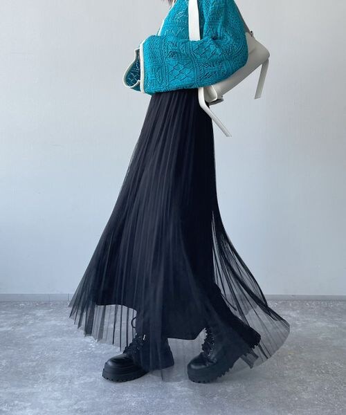 PAGEBOY（ページボーイ）の「チュールランダムプリーツスカート（スカート・レディース・オフホワイト05/ブラック09/チャコール18・F）」の19枚目の写真