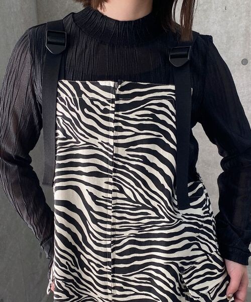 PAGEBOY（ページボーイ）の「カーゴポケットツイルジャンスカ（ワンピース/ドレス・レディース・ゼブラ08/ブラック09/【WEB限定カラー】グレージュ12/カーキ78・F）」の7枚目の写真