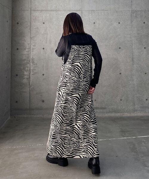 PAGEBOY（ページボーイ）の「カーゴポケットツイルジャンスカ（ワンピース/ドレス・レディース・ゼブラ08/ブラック09/【WEB限定カラー】グレージュ12/カーキ78・F）」の6枚目の写真