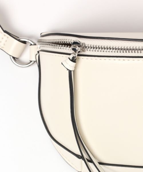 PAGEBOY（ページボーイ）の「モードワンショルBAG（バッグ・オフホワイト05/ブラック09・F）」の17枚目の写真