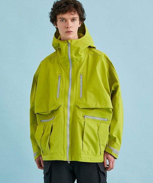 A + TOKYO（エープラストウキョウ）の「TOKYO TEXオーバーサイズシェル（ブルゾン・メンズ・WHT/KHK/LIME・FREE）」の3枚目の写真
