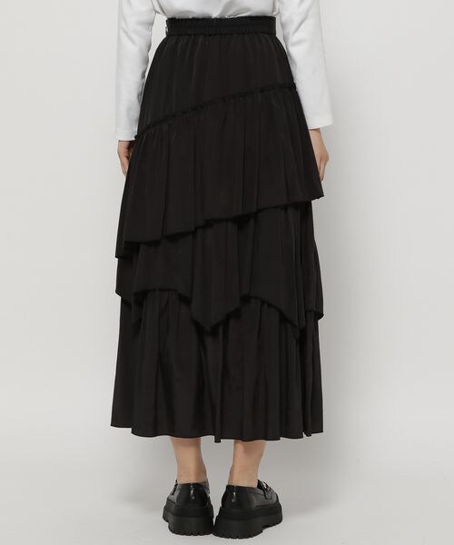 PAGEBOY（ページボーイ）の「フリルティアードスカート（スカート・アイボリー04/ブラック09/グレー系16・F）」の12枚目の写真