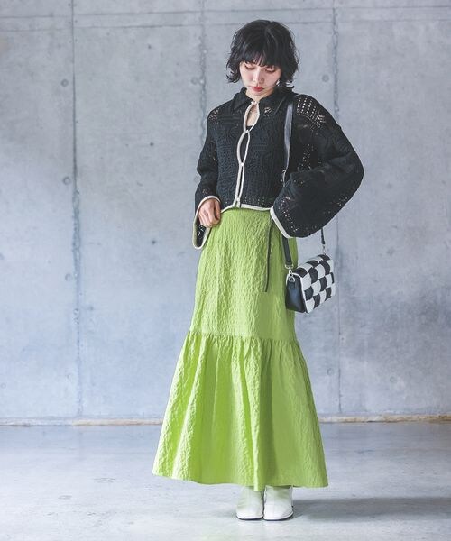 PAGEBOY(ページボーイ)の「ジャガードティアードスカート(スカート・オフホワイト05/ブラック09/イエロー系71・F)」の16枚目の写真