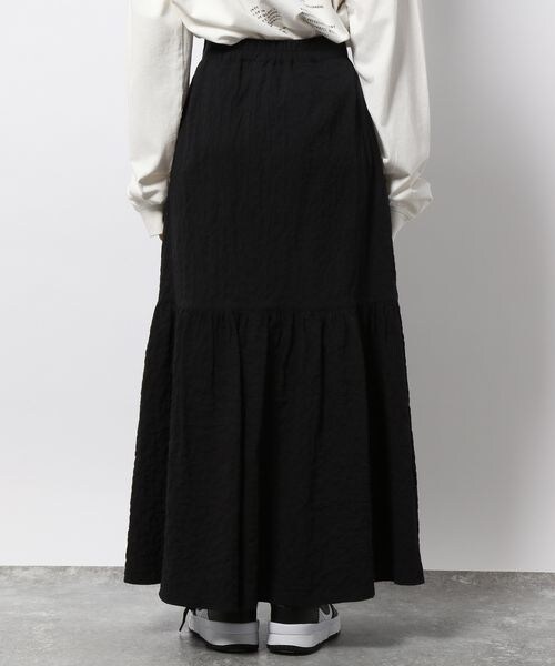 PAGEBOY(ページボーイ)の「ジャガードティアードスカート(スカート・オフホワイト05/ブラック09/イエロー系71・F)」の20枚目の写真