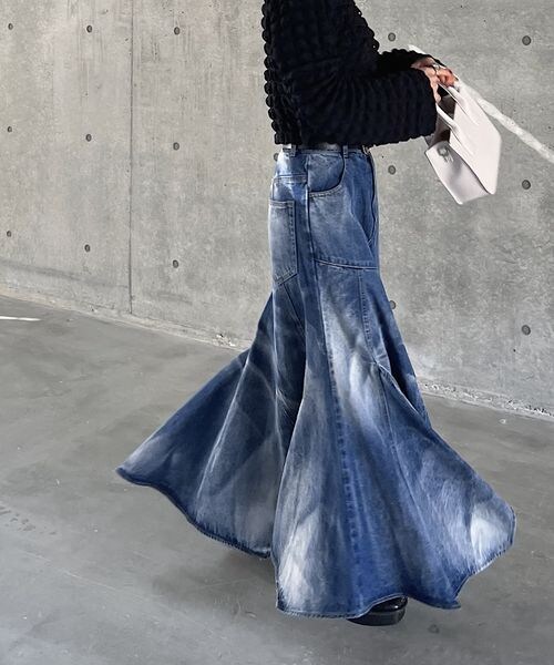 PAGEBOY(ページボーイ)の「シアーブリーチデニムスカート(スカート・ブラック09/ブルー85・S/M)」の13枚目の写真