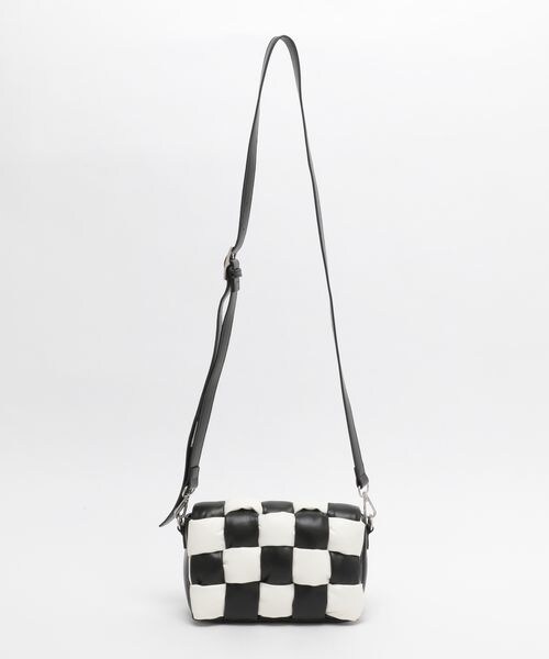 PAGEBOY(ページボーイ)の「マシュマロショルダーBAG(バッグ・レディース・ブラック09/ブルー86・F)」の5枚目の写真