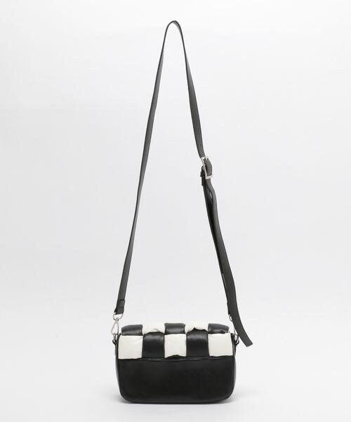 PAGEBOY(ページボーイ)の「マシュマロショルダーBAG(バッグ・レディース・ブラック09/ブルー86・F)」の7枚目の写真