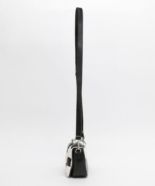 PAGEBOY(ページボーイ)の「マシュマロショルダーBAG(バッグ・レディース・ブラック09/ブルー86・F)」の6枚目の写真
