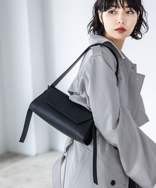 PAGEBOY（ページボーイ）の「コクーンフォルムBAG（バッグ・レディース・オフホワイト05/ブラック09/ブルー85・F）」の5枚目の写真