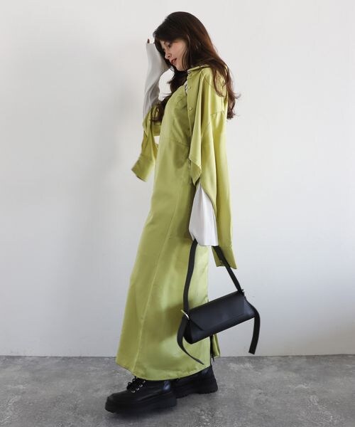 PAGEBOY（ページボーイ）の「シャツ×キャミワンピースSET（ワンピース/ドレス・レディース・ブラック09/ライムグリーン73/ブルー86・F）」の20枚目の写真