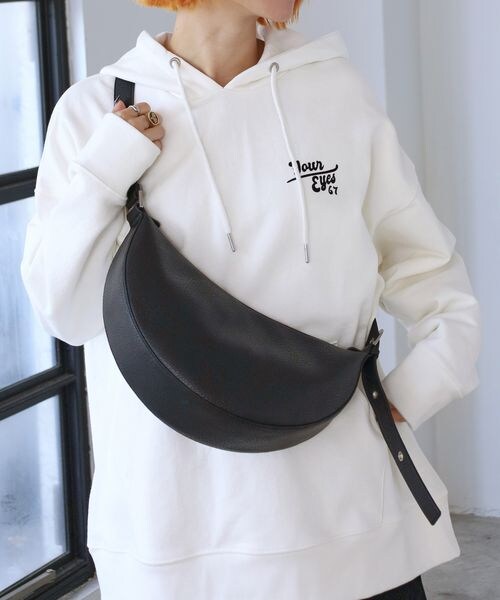 PAGEBOY（ページボーイ）の「ハーフムーンバック（バッグ・ブラック09/アイボリー52/ライム67・FREE）」の5枚目の写真