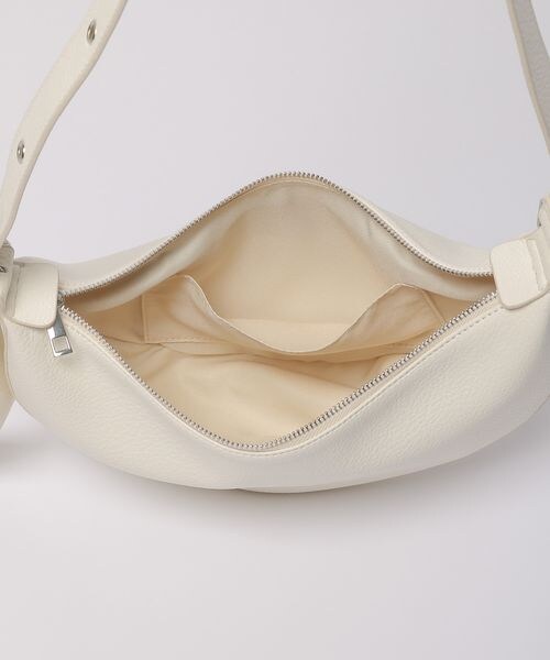 PAGEBOY（ページボーイ）の「ハーフムーンバック（バッグ・ブラック09/アイボリー52/ライム67・FREE）」の20枚目の写真