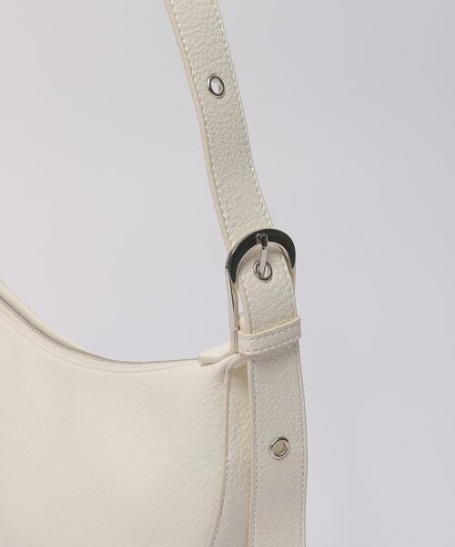 PAGEBOY（ページボーイ）の「ハーフムーンバック（バッグ・ブラック09/アイボリー52/ライム67・FREE）」の17枚目の写真