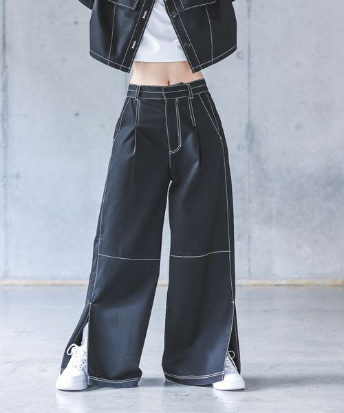 PAGEBOY(ページボーイ)の「ステッチワークワイドスラックス(パンツ・レディース・オフホワイト05/ブラック09/カーキ78・F)」の2枚目の写真