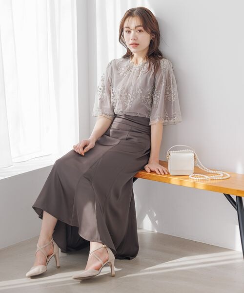 mysty woman（ミスティウーマン）の「サテンレースアップマーメイドスカート（スカート・レディース・アイボリー08/モカ57/ダークブラウン59・F）」の6枚目の写真