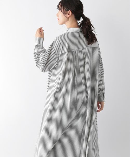 GLOBAL WORK(グローバルワーク)の「お手入れらくらくボリュームシャツワンピース(ワンピース/ドレス・レディース・ブラックストライプ09/ギンガム10/グリーンストライプ75/ブルーストライプ85・M/L)」の14枚目の写真