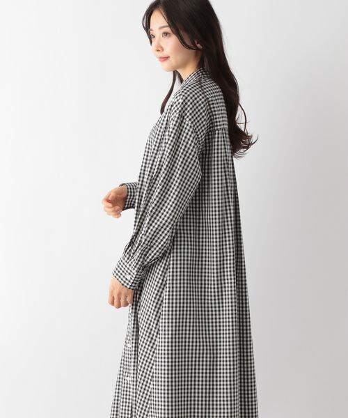 GLOBAL WORK(グローバルワーク)の「お手入れらくらくボリュームシャツワンピース(ワンピース/ドレス・レディース・ブラックストライプ09/ギンガム10/グリーンストライプ75/ブルーストライプ85・M/L)」の22枚目の写真
