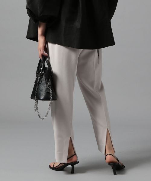 Chaos（カオス）の「ルアークスリットパンツ（パンツ・ブラック09/ライトピンク22・36/38）」の3枚目の写真