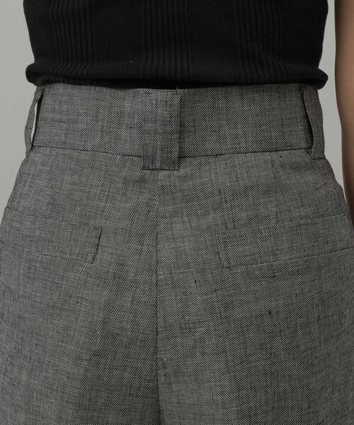 Chaos ハードシャークパンツ カオス ウール グレー Chaos（カオス）の「シャークリーストレートテーパードパンツ