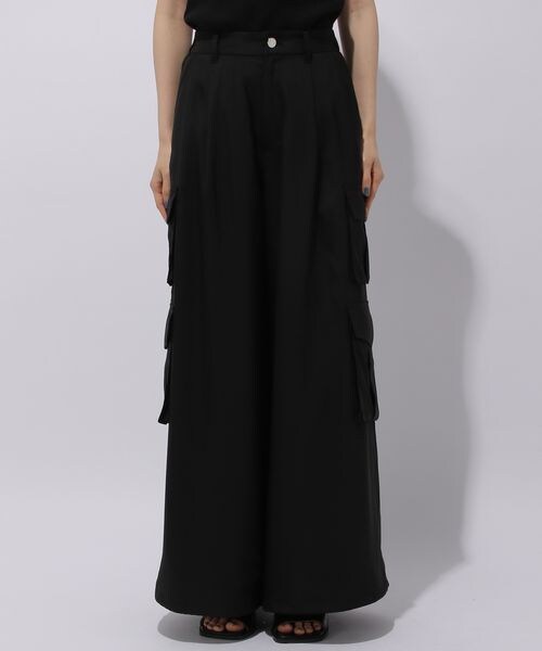 HARE(ハレ)の「2WAYサテンカーゴワイドパンツ(パンツ・レディース・ホワイト05/ブラック09・FREE)」の11枚目の写真