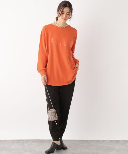 LEPSIM(レプシィム)の「チュニックロゴスウェット(トップス・ライトグレー12/チャコールグレー19/オレンジ45/ライトブルー82・FREE SIZE)」の11枚目の写真