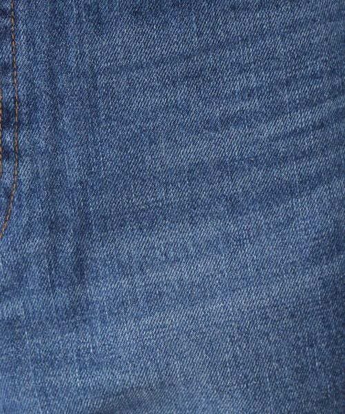 LEPSIM(レプシィム)の「カットオフフレアデニムパンツ(パンツ・レディース・ライトブルー82/ブルー85・M/L)」の19枚目の写真