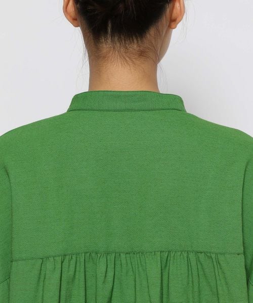 LOWRYS FARM(ローリーズファーム)の「バンドフリルスリーブシャツ7部袖(トップス・アイボリー08/ブラック09/グリーン75/デニム85・FREE)」の21枚目の写真