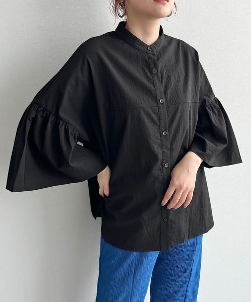 LOWRYS FARM(ローリーズファーム)の「バンドフリルスリーブシャツ7部袖(トップス・アイボリー08/ブラック09/グリーン75/デニム85・FREE)」の5枚目の写真
