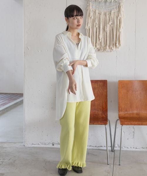 LOWRYS FARM（ローリーズファーム）の「イージーケアシャツ（トップス・アイボリー08/グレー18/ピンク22/ベージュ52・ショート丈/ロング丈）」の6枚目の写真