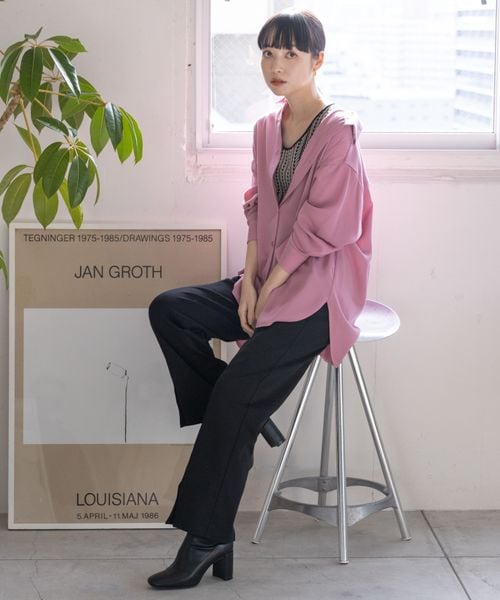 LOWRYS FARM（ローリーズファーム）の「イージーケアシャツ（トップス・アイボリー08/グレー18/ピンク22/ベージュ52・ショート丈/ロング丈）」の14枚目の写真