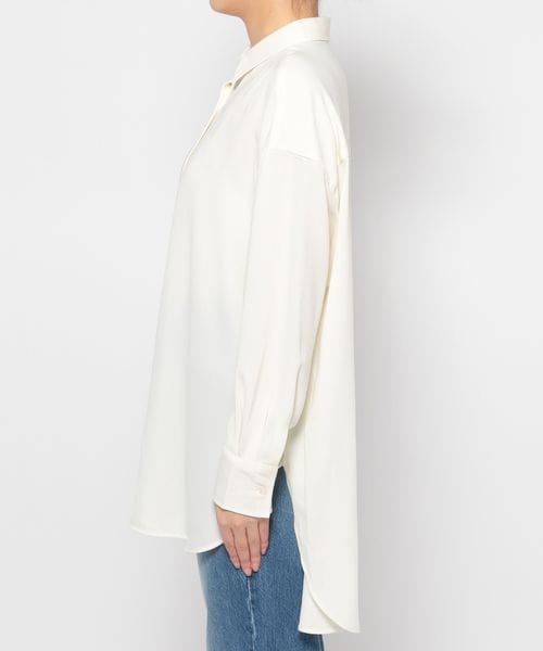 LOWRYS FARM（ローリーズファーム）の「イージーケアシャツ（トップス・アイボリー08/グレー18/ピンク22/ベージュ52・ショート丈/ロング丈）」の21枚目の写真