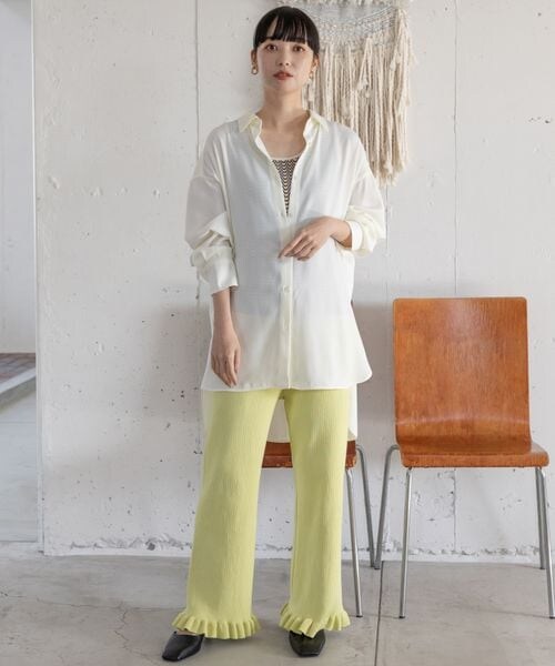 LOWRYS FARM（ローリーズファーム）の「イージーケアシャツ（トップス・アイボリー08/グレー18/ピンク22/ベージュ52・ショート丈/ロング丈）」の8枚目の写真