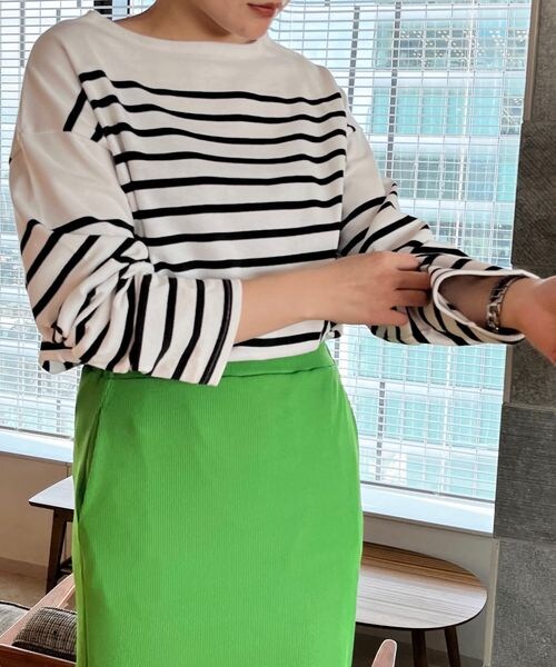 LOWRYS FARM（ローリーズファーム）の「パネルボーダーロングスリーブ（トップス・ブラック09/ピンク22/オレンジ45/ブルー85・FREE）」の7枚目の写真