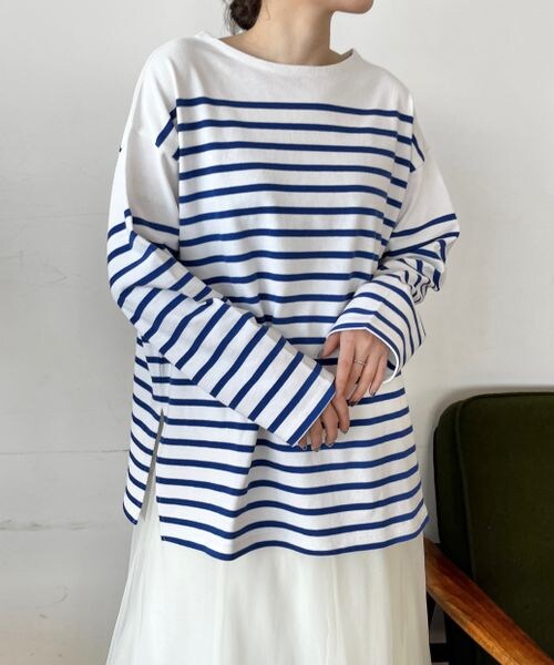 LOWRYS FARM（ローリーズファーム）の「パネルボーダーロングスリーブ（トップス・ブラック09/ピンク22/オレンジ45/ブルー85・FREE）」の2枚目の写真