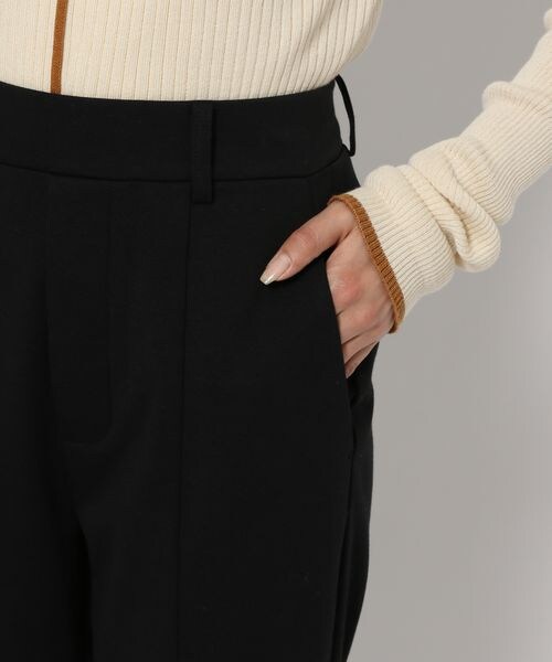 LOWRYS FARM(ローリーズファーム)の「スタイルUPスリットポンチパンツ(パンツ・アイボリー08/ブラック09/オレンジ45/グリーン72・M/L)」の21枚目の写真