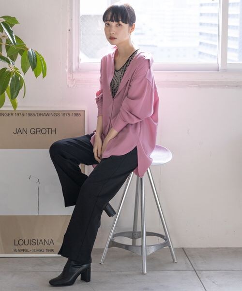 LOWRYS FARM(ローリーズファーム)の「スタイルUPスリットポンチパンツ(パンツ・アイボリー08/ブラック09/オレンジ45/グリーン72・M/L)」の9枚目の写真