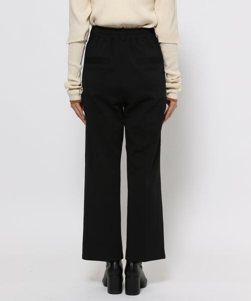 LOWRYS FARM(ローリーズファーム)の「スタイルUPスリットポンチパンツ(パンツ・アイボリー08/ブラック09/オレンジ45/グリーン72・M/L)」の18枚目の写真