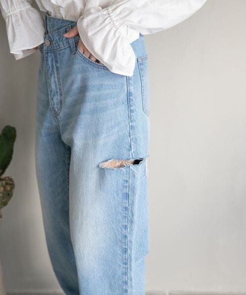 LOWRYS FARM（ローリーズファーム）の「ＣＯＮＥアシメデニムパンツ＊（パンツ・アイボリー08/ブルー85/ネイビー88・S/M/L）」の21枚目の写真