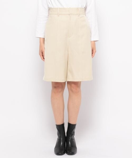 LOWRYS FARM(ローリーズファーム)の「ハイウエストピンタックショートパンツ(パンツ・アイボリー08/ブラック09/グレー18・F)」の13枚目の写真