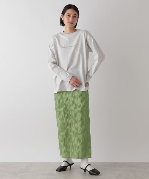 LOWRYS FARM(ローリーズファーム)の「カラーロゴプリントロングスリーブ(トップス・オフ05/オフ06/グレー12/ピンク22・F)」の8枚目の写真