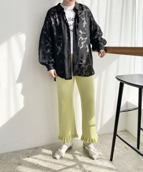 LOWRYS FARM（ローリーズファーム）の「ジャガードレースシャツロングスリーブ（トップス・オフ05/ブラック09/グリーン72・F）」の10枚目の写真