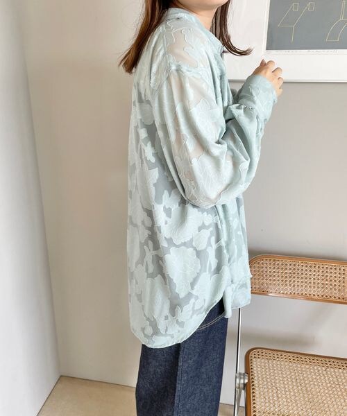 LOWRYS FARM（ローリーズファーム）の「ジャガードレースシャツロングスリーブ（トップス・オフ05/ブラック09/グリーン72・F）」の13枚目の写真