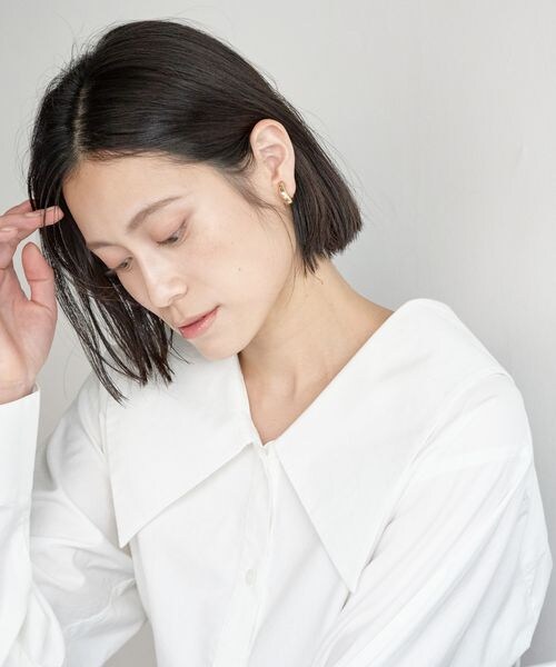 LOWRYS FARM(ローリーズファーム)の「BIGカラーブラウスロングスリーブ(トップス・オフ05/ストライプ10/ベージュ52・フリー)」の5枚目の写真