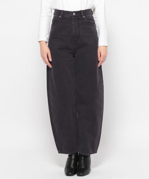 LOWRYS FARM(ローリーズファーム)の「カーブデニムパンツ(パンツ・ブラック09・M/L)」の6枚目の写真