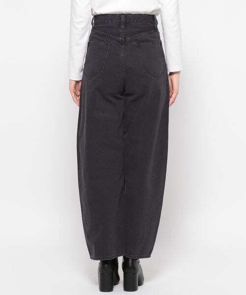 LOWRYS FARM(ローリーズファーム)の「カーブデニムパンツ(パンツ・ブラック09・M/L)」の8枚目の写真