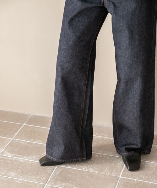 LOWRYS FARM（ローリーズファーム）の「ＣＯＮＥバギーデニムパンツ＊（パンツ・ブルー85/ネイビー88・M/L）」の6枚目の写真