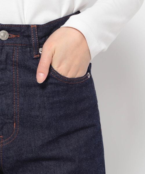 LOWRYS FARM（ローリーズファーム）の「ＣＯＮＥバギーデニムパンツ＊（パンツ・ブルー85/ネイビー88・M/L）」の17枚目の写真